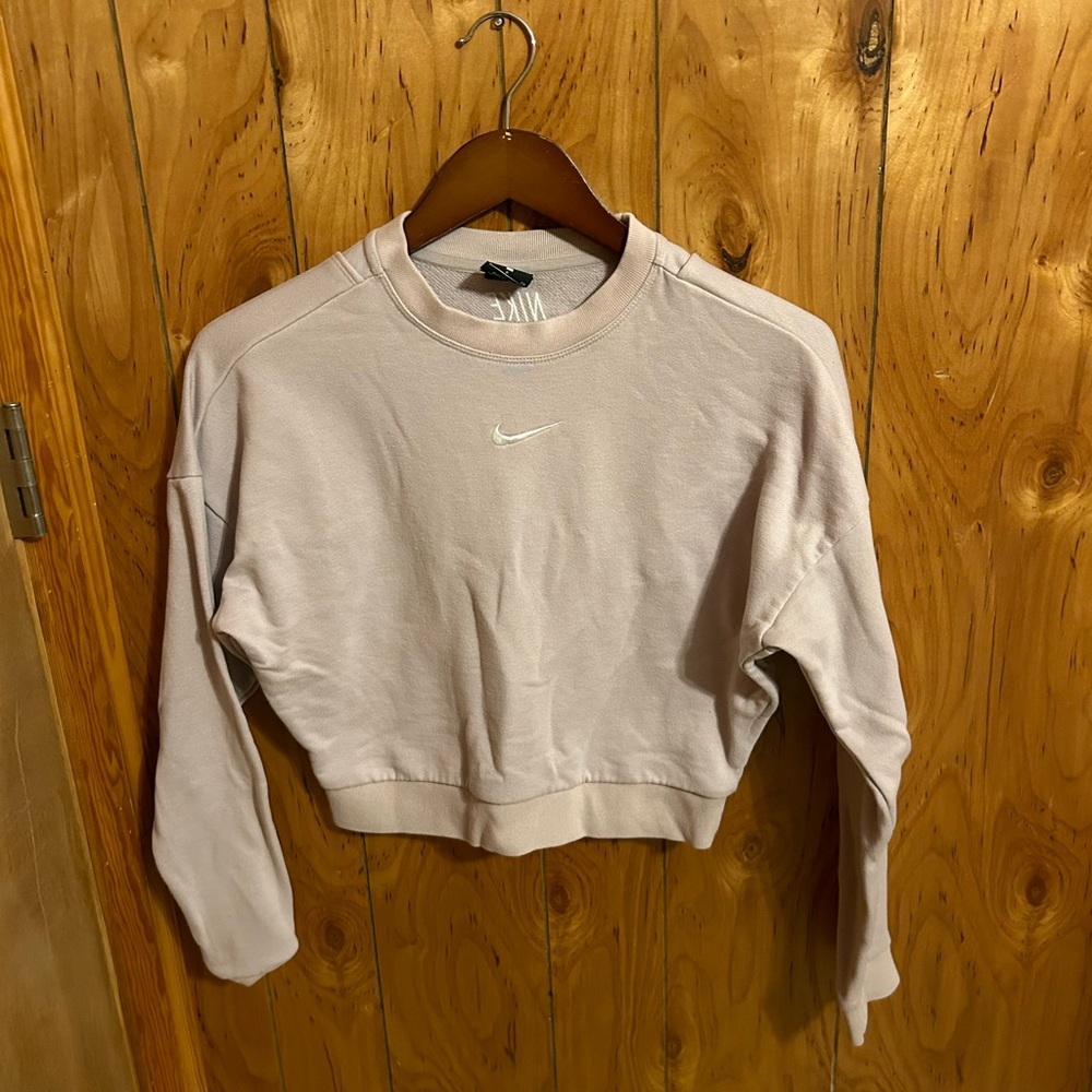 CROPPED NIKE SWEATSHIRT